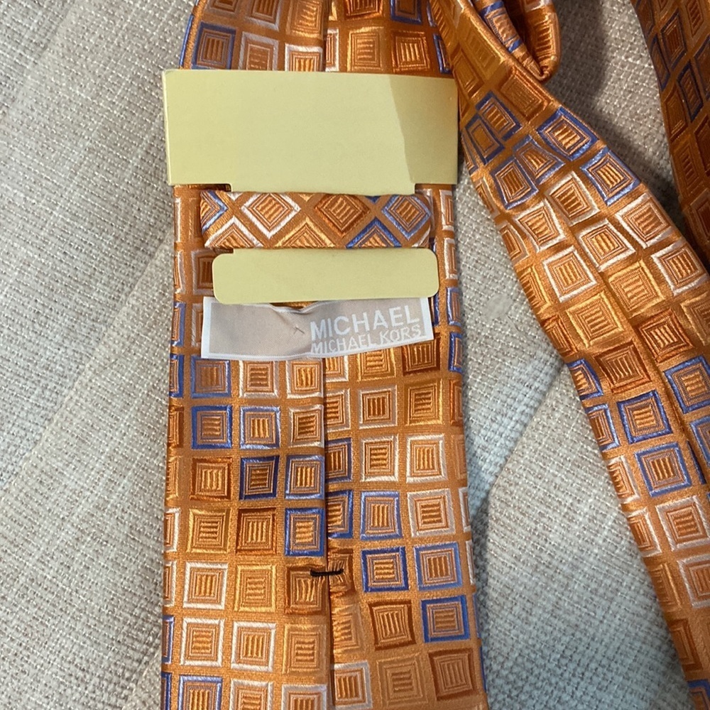 NWT Michael Kors Men’s Tie. - Picture 4 of 4